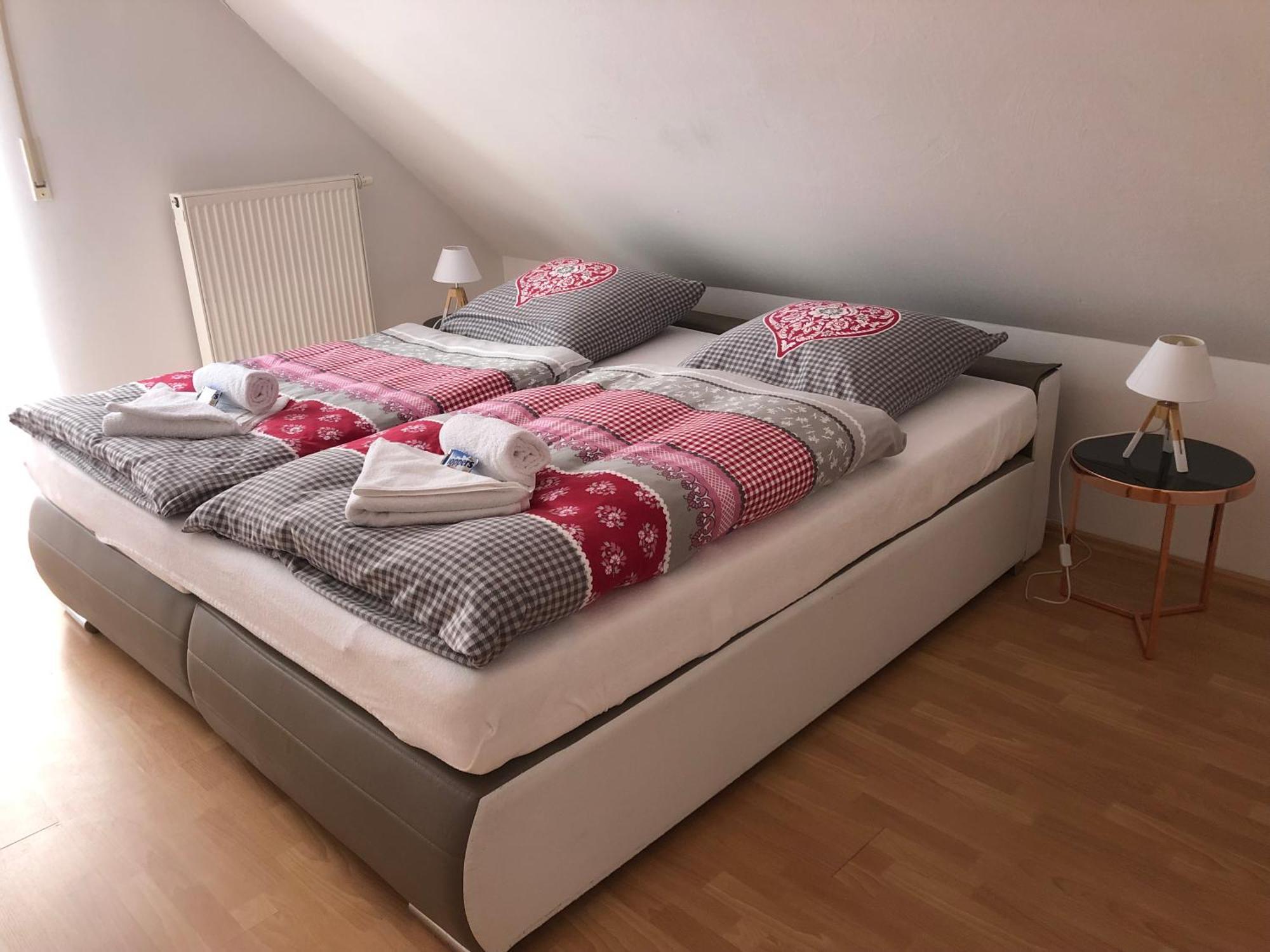 Konnis Ferienhaus Speichersdorf ภายนอก รูปภาพ